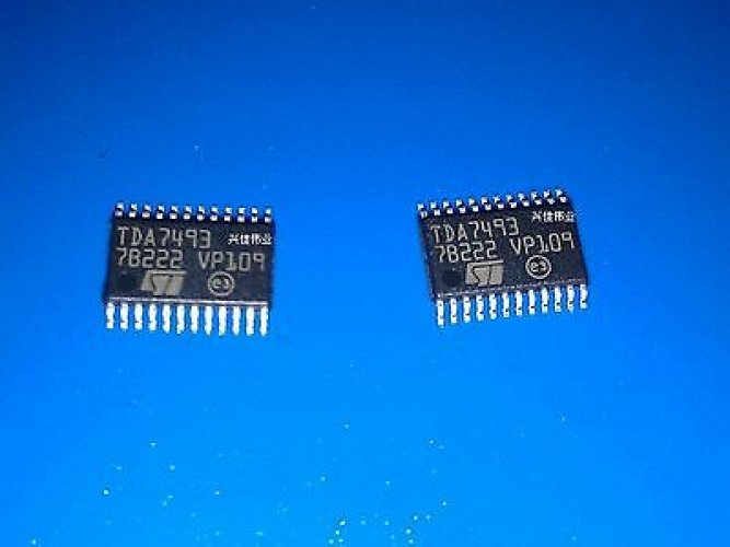 ST TDA7493 SSOP24 3-watt + 3-watt dual BTL class-D