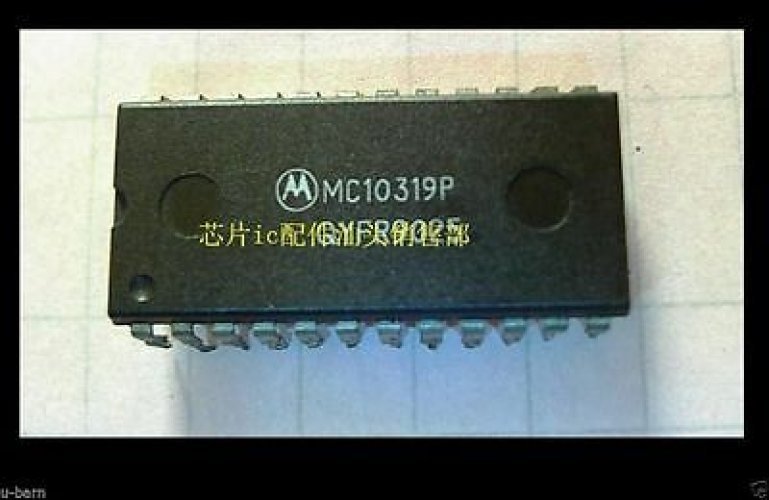 MOTOROLA MC10319P DIP-24 High Speed8-Bit Analog-to-Digital