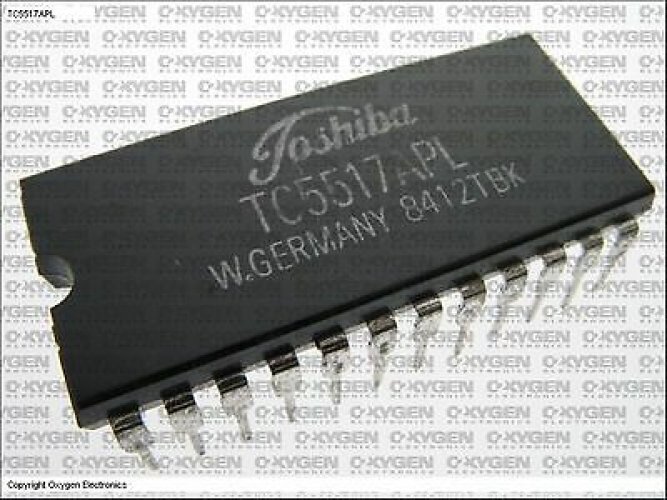 TOSHIBA TC5517APL DIP-24 2.048 WORD X 8 BIT CMOS STATIC RAM