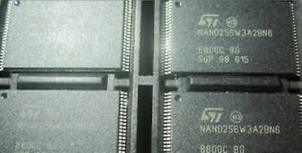 ST/NUMONYX NAND256W3A2BN6E TSOP-48 128 Mbit 256 Mbit