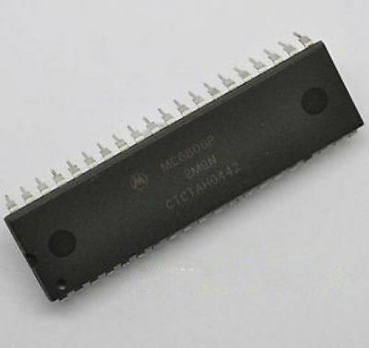 MOTOROLA MC6808P DIP-40 8-BIT MPUS 8-BIT MCUS 8-BIT
