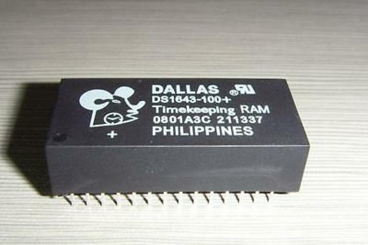 DALLAS DS1643-100 DIP-28 Nonvolatile Timekeeping RAM
