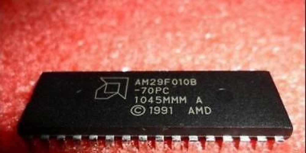 AMD AM29F010B-70PC DIP-32 1 Megabit (128 K x 8-bit) CMOS