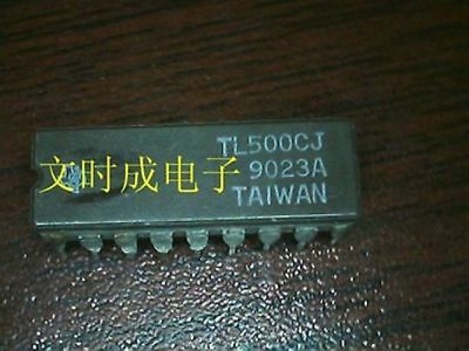 TI TL500CJ DIP ANALOG TO DIGITAL CONVERTER BUILDING BLOCKS
