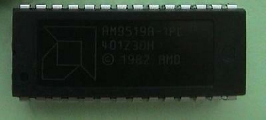 AMD AM9519A-1PC DIP-28 Universal Interrupt Controller