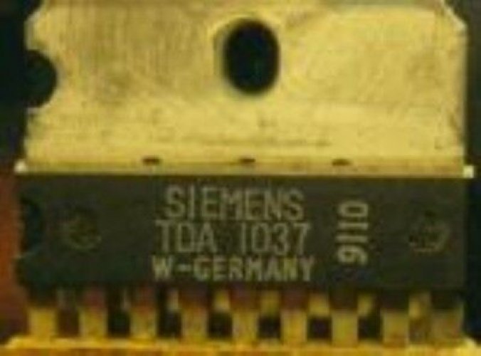 PHILIPS/SIEMENS TDA1037 ZIP-9 AF POWER AMPLIFIER IC WITH