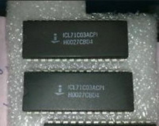INTERSIL ICL71C03ACPI DIP-28 Precision 41/2 Digit A/D