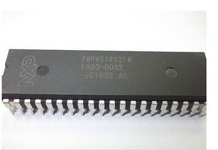 PHI P89V51RD2FN DIP 8-bit 80C51 5 V low power 16/32/64 kB