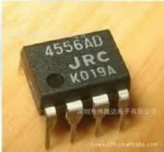 JRC NJM4556AD DIP-8 DUAL HIGH CURRENT OPERATIONAL AMPLIFIER