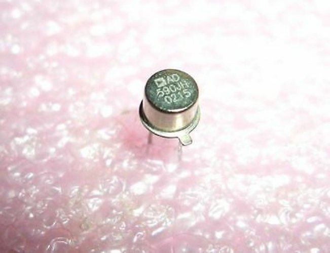 AD AD590JH CAN-3 Two-Terminal IC Temperature Transducer
