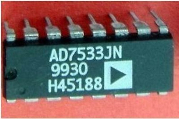 AD AD7533KN DIP CMOS LOW COST 10-BIT MULTIPLYING DAC