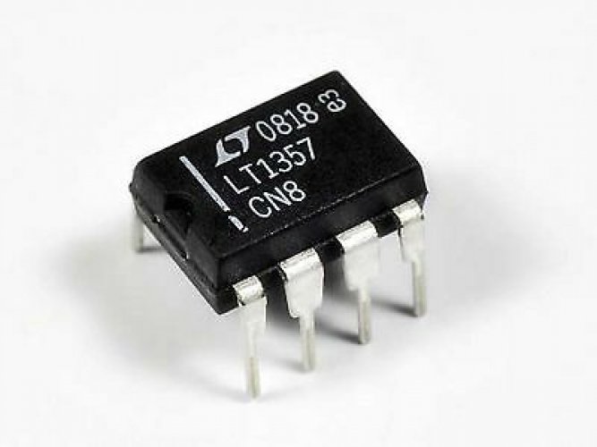LT LT1357CN8 DIP-8 25MHz  600V/us Op Amp