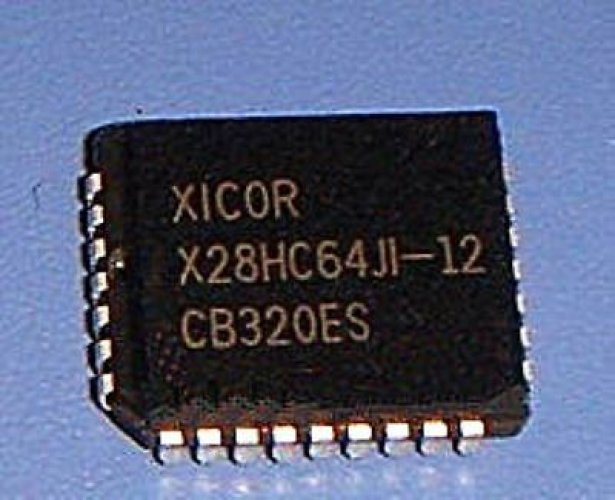 XICOR X28HC64J-12 PLCC-32 5 Volt Byte Alterable E2PROM