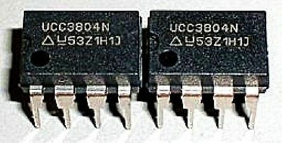 TI/UC UCC3804N DIP-8 Low-Power BiCMOS Current-Mode PWM