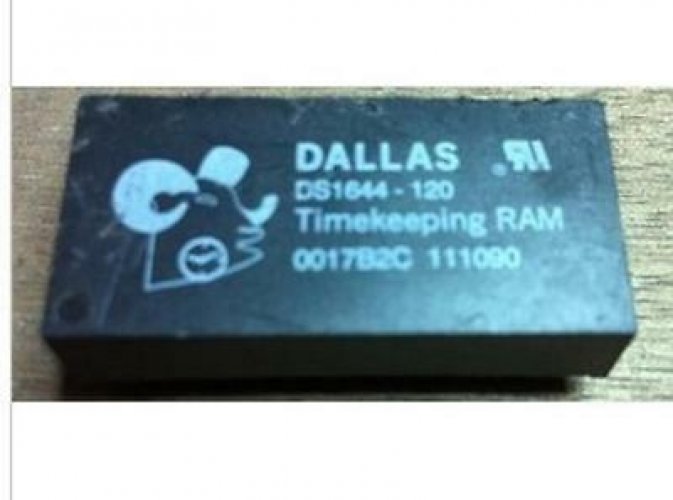 DALLAS DS1644-120 DIP-28 Nonvolatile Timekeeping RAM