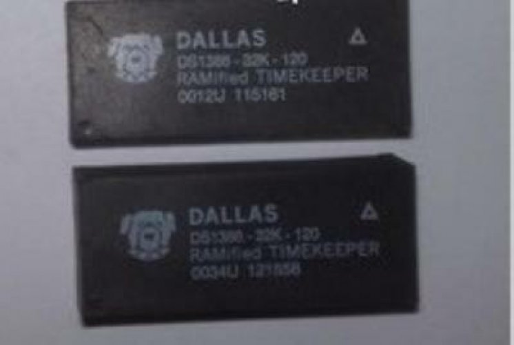 DALLAS DS1386-32K-120 DIP-32 Nonvolatile Static RAM with a