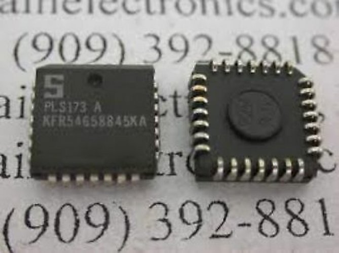 PHILIPS PLS173A PLCC28 Programmable logic array 22 ??