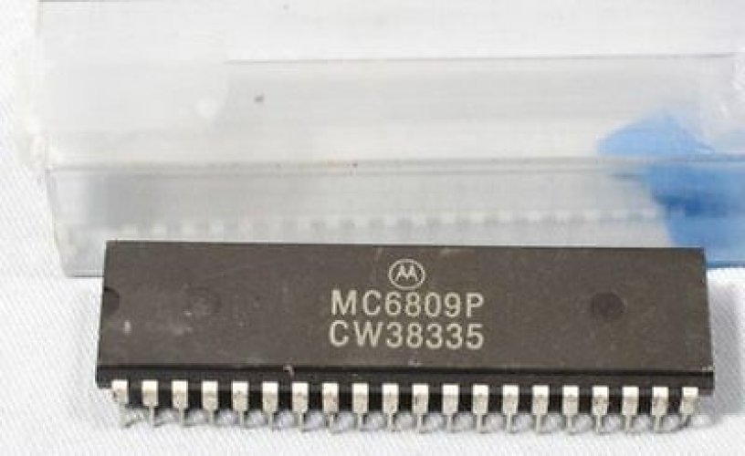 MC6809P DIP-40 8-Bit Microprocessing Unit