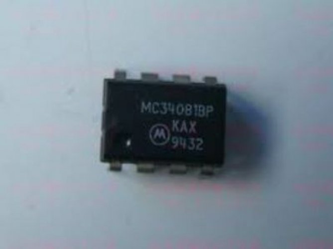 MOTOROLA MC34081BP DIP-8 Low Quiescent Current