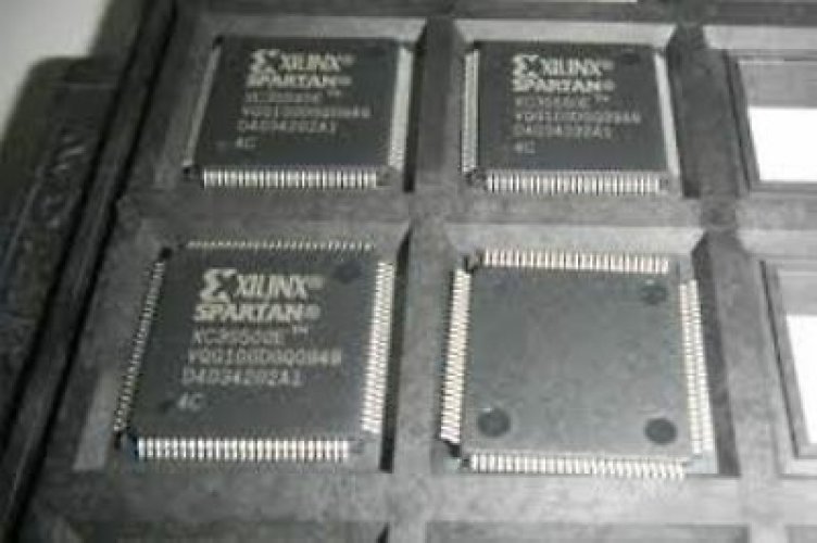 XILINH XC3S500E-4VQG100C QFP100 XC3S500E-4FTG256C