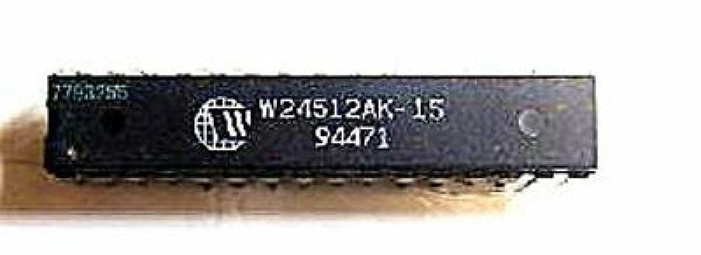 WINBOND W24512AK-15 DIP 64K X 8 HIGH SPEED CMOS STATIC RAM