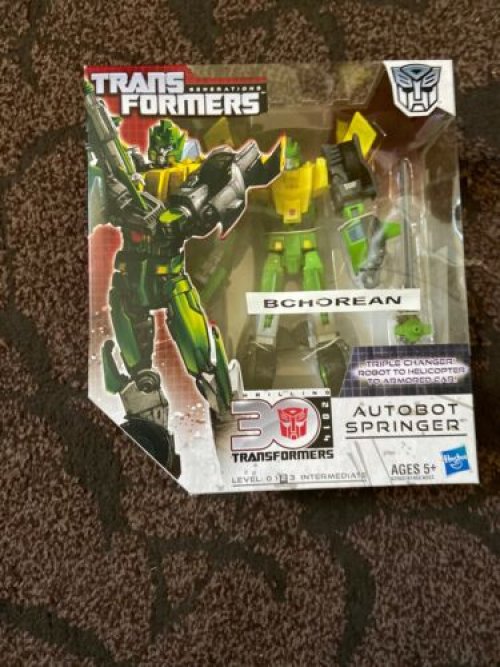 Hasbro TRANSFORMERS Generations Thrilling 30 Voyager Class Springer Triple Changer