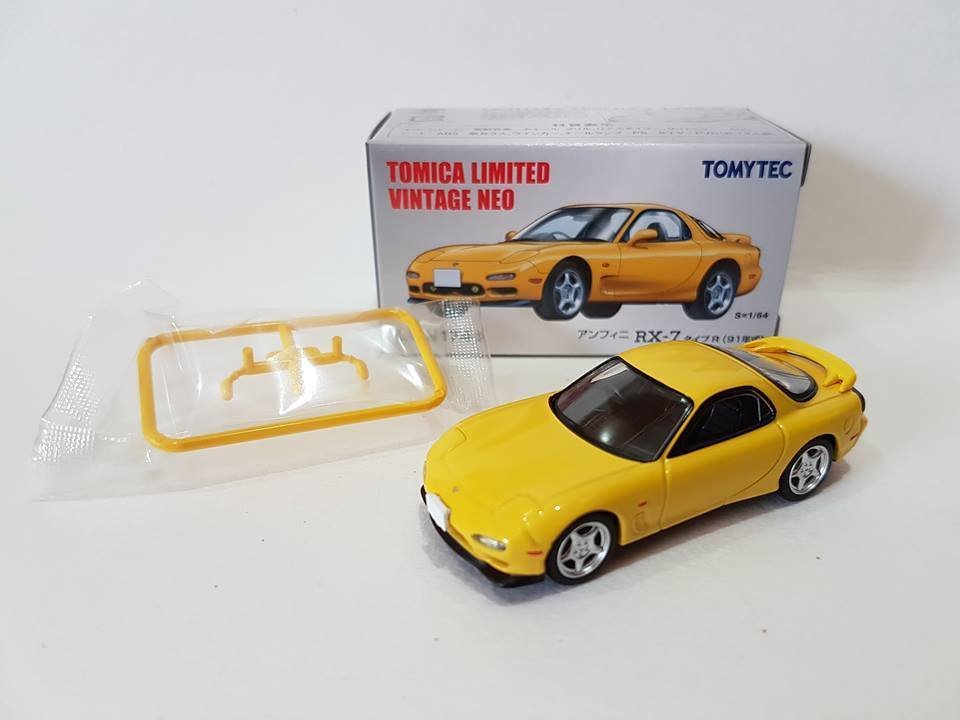 TOMYTEC Tomica Ltd Vintage Neo Diecast Model TLV-N174b - Efini Mazda RX-7 Type R