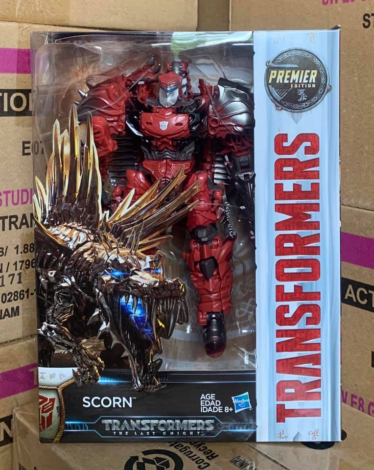 Hasbro Transformers MV5 THE LAST KNIGHT DELUXE CLASS [SCORN] Action Figure