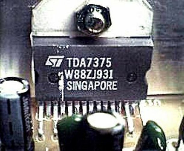 ST TDA7375 ZIP-15 2 x 35W DUAL/QUAD POWER AMPLIFIER FOR