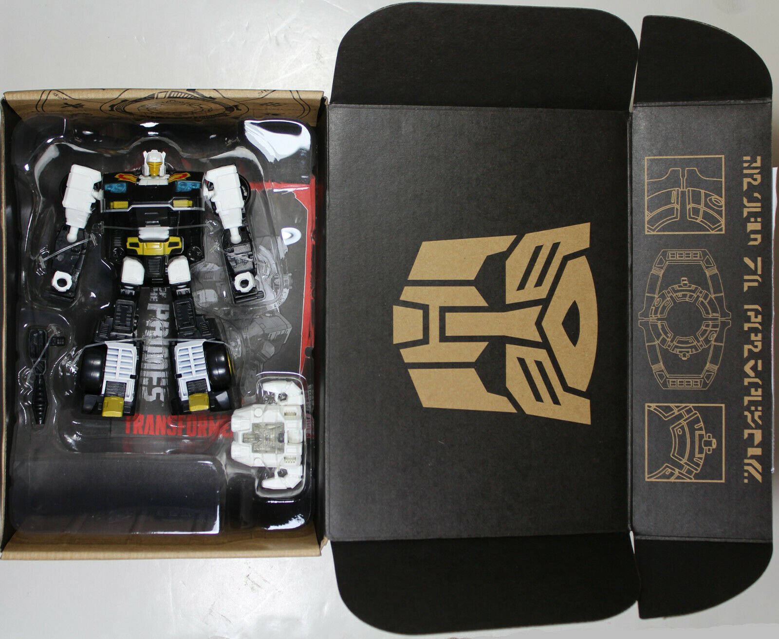 Hasbro Transformers Generations Selects ~ RICOCHET AKA "STEPPER" FIGURE ~ Deluxe Class