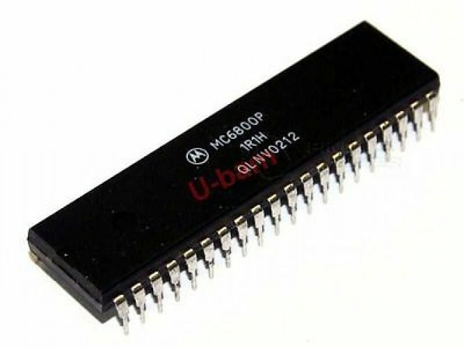 MC6800P DIP-40  8-BITMICROPROCESSING UNIT (MPU)