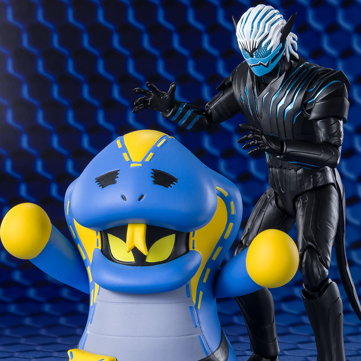 Bandai S.H.Figuarts Vice & Lovekov & Option Parts Set "Kamen Rider Revice"