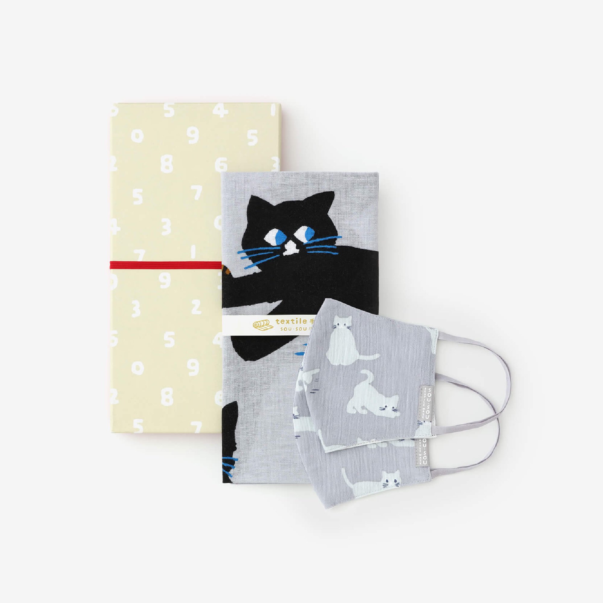 SO-SU-U New Year Gift Handkerchief & Cotton Mask (S size) 2 Sheets Set Cat - Made in Japan