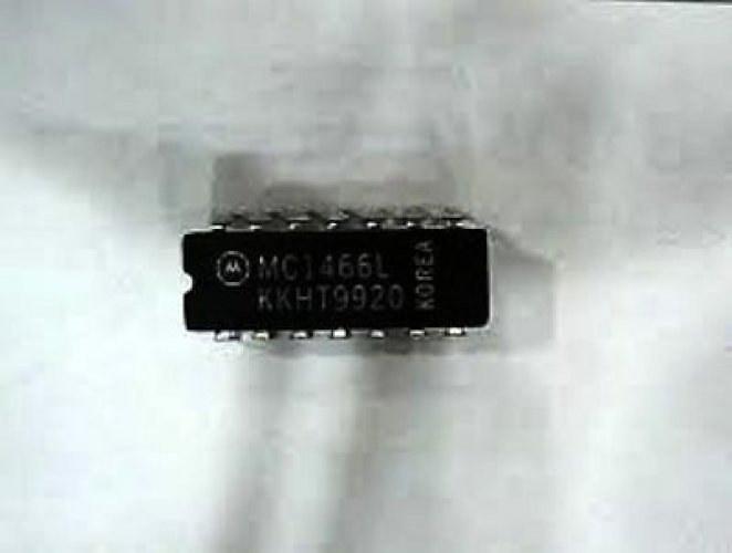 MC1466L CDIP14  PRECISIONWIDE RANGE VOLTAGE AND CURR