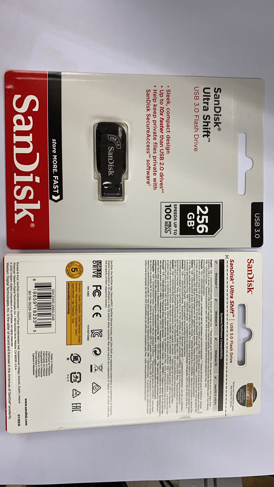 SanDisk 256GB Ultra Shift USB 3.0 Memory Flash Drive Read 100MB/s Black Color SDCZ410-256G-G46