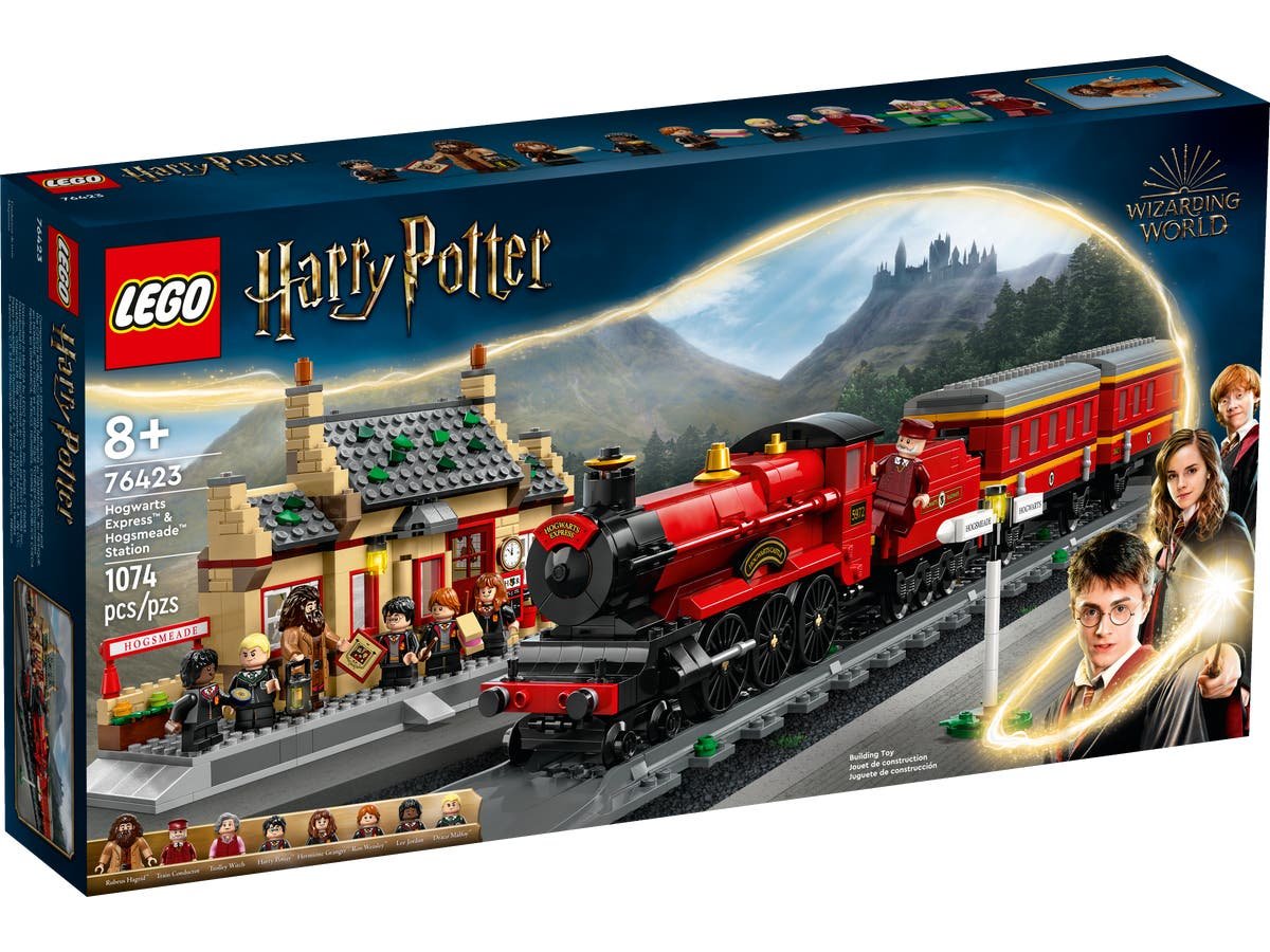 LEGO Harry Potter Series 76423 Hogwarts Express & Hogsmeade Station