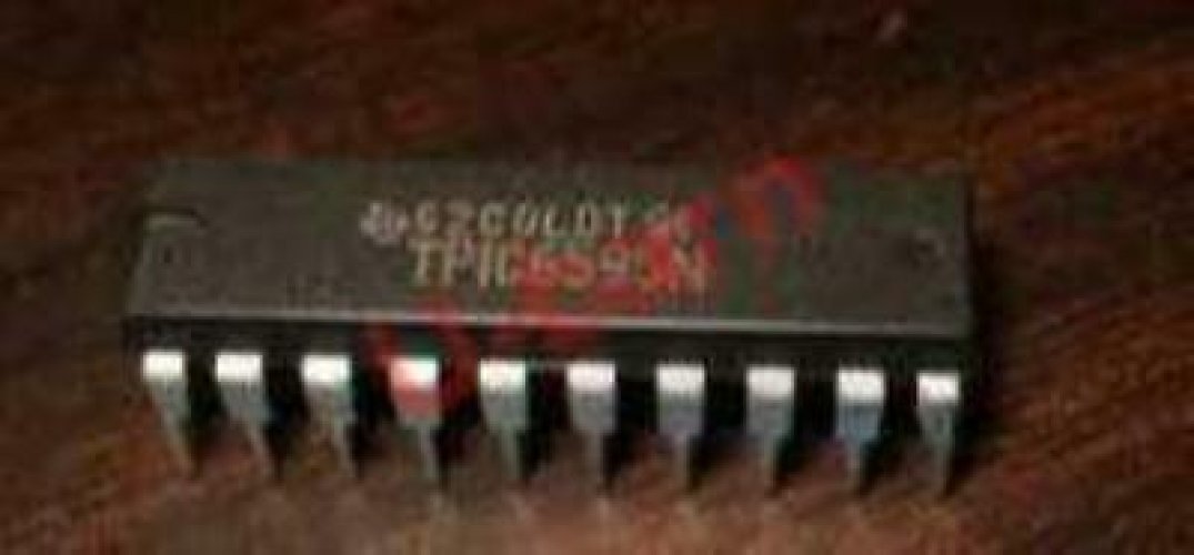 TI TPIC6595N   POWERLOGIC 8-BIT SHIFT REGISTER