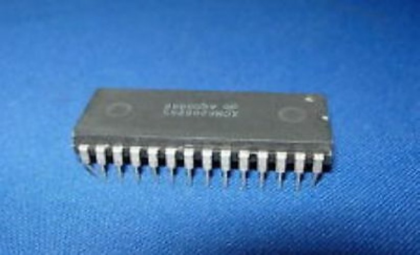 Hitachi HM628128DLFP5 SOP-32 1 M SRAM (128-kword x 8-bit)
