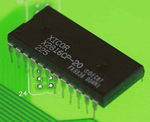 XICOR X2816CP-20 DIP-24 5 Volt, Byte Alterable E2PROM