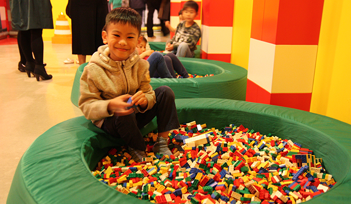 Ziv blissed out at the Legoland Discovery Center