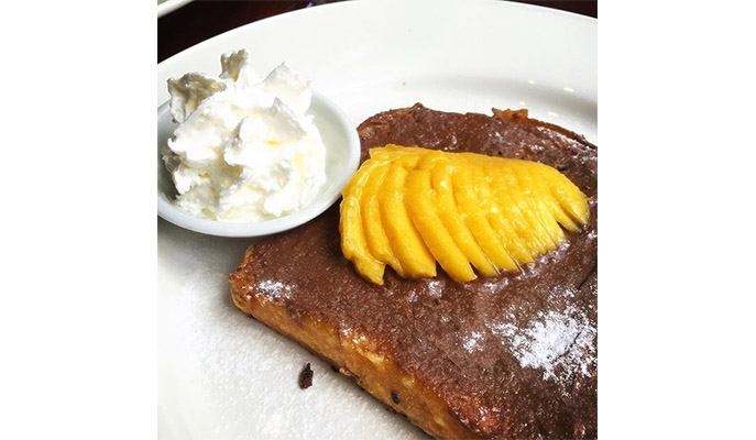 Mango Nutella French Toast from La Creperie (Photo: @ducklingohana)