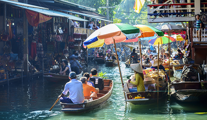 Damnoen Saduak Floating Market