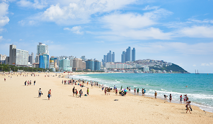 Haeundae Beach (Photo: Jipen / Shutterstock.com)