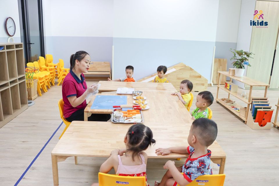 Những điều giáo viên Sakura Montessori thường xuyên làm với trẻ