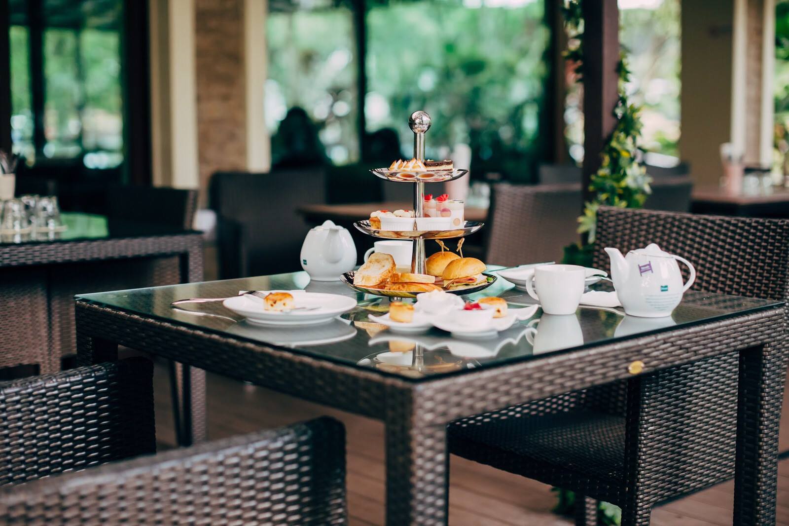 A Huge List of Singapore’s Petfriendly Restaurants & Cafes