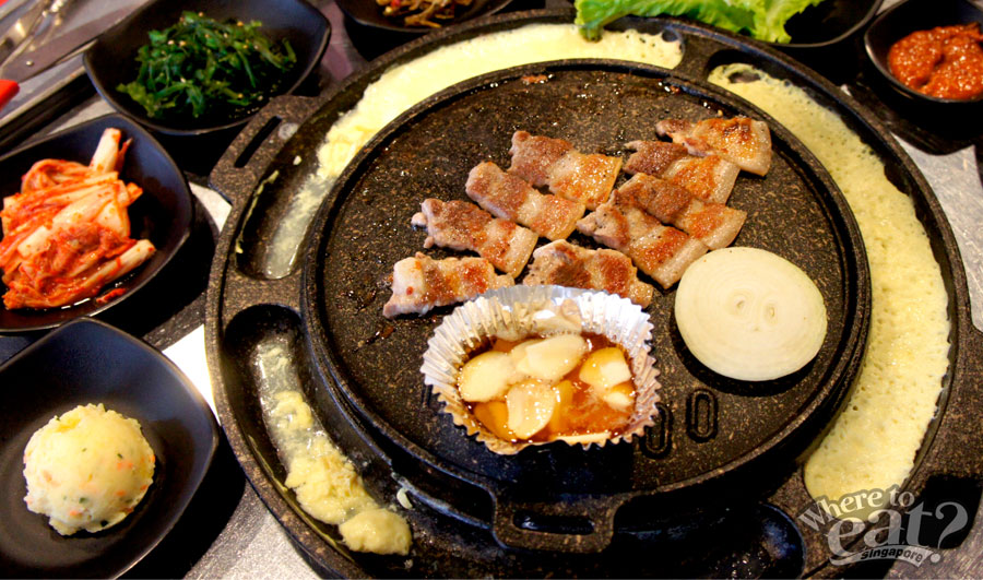 running-man-restaurant-samgyeopsal-set
