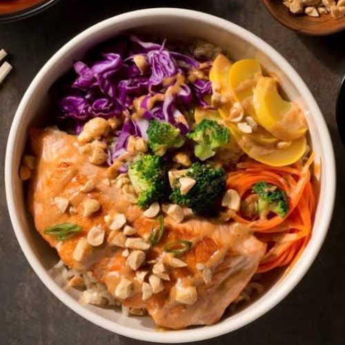 Cubes Salmon Bibimbap