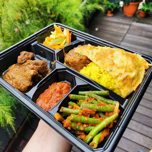 Nasi Kuning Rendang Set
