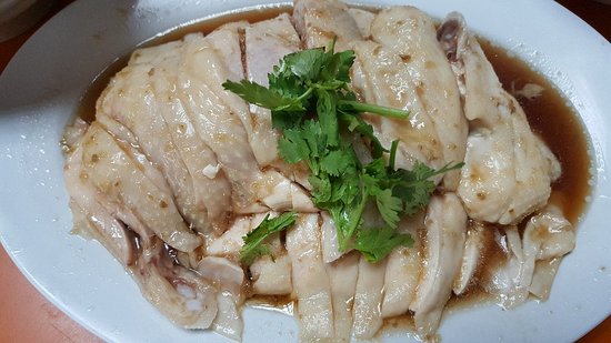 WhyQ Tong Fong Fatt Hainanese Boneless Chicken Rice (#02-24)