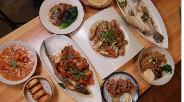 WhyQ Enjoy Eating House